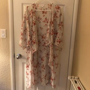 Beautiful NWOT sheer LuLaroe Shirley